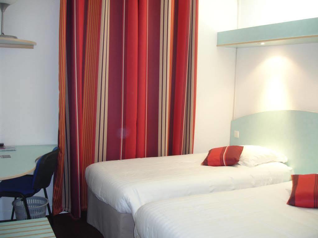 Agape Hotel Bessines Экстерьер фото