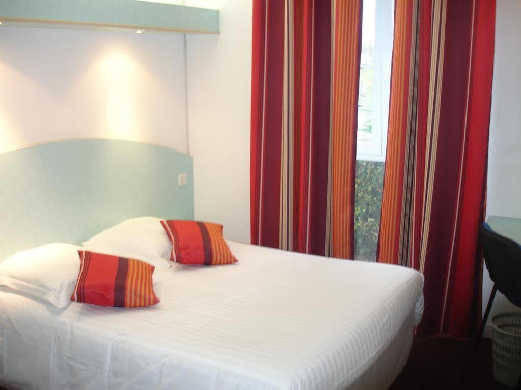 Agape Hotel Bessines Экстерьер фото
