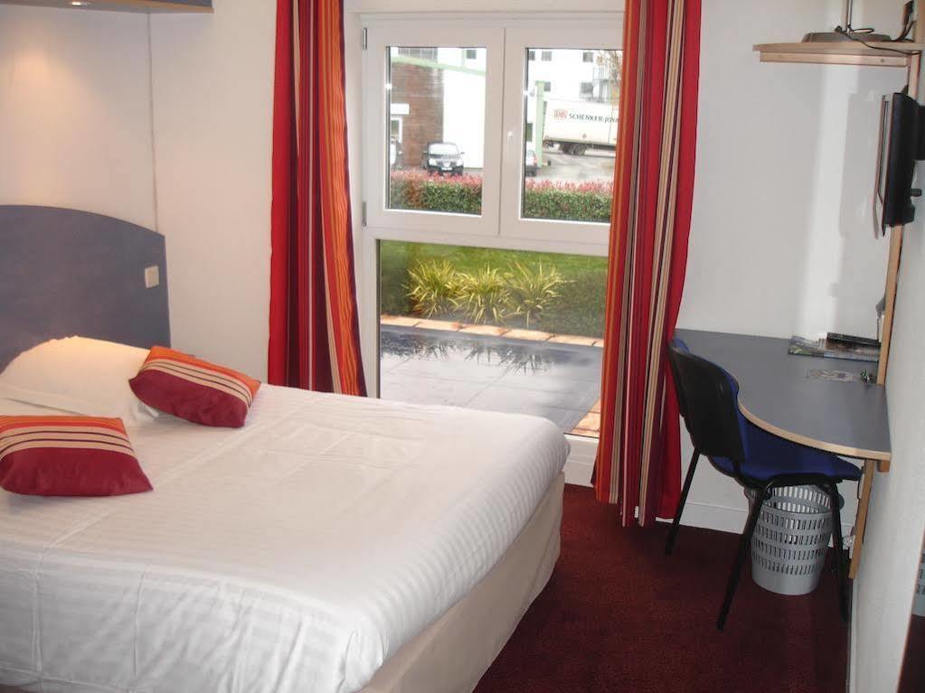 Agape Hotel Bessines Экстерьер фото