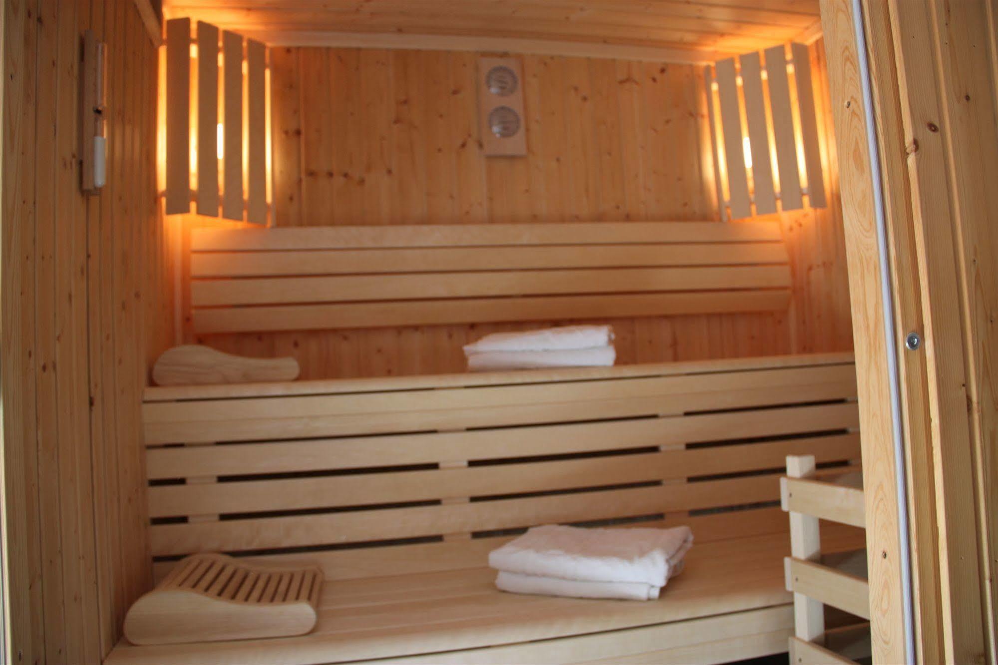 Agape Hotel Bessines Экстерьер фото